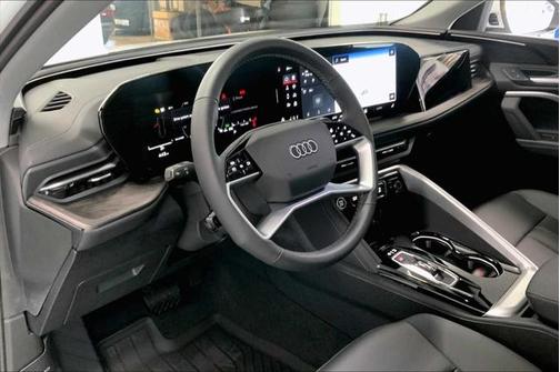 2025 Audi Q5 Premium