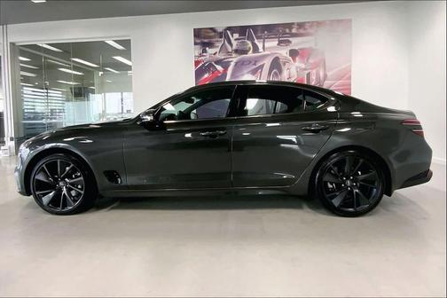 2023 Genesis G70 2.0T AWD