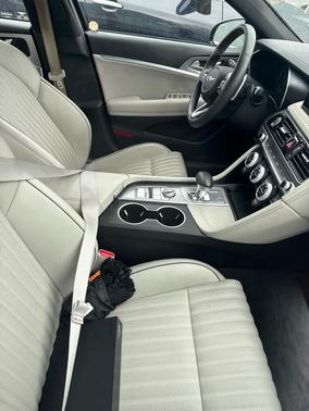 2023 Genesis G70 2.0T AWD