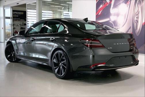 2023 Genesis G70 2.0T AWD