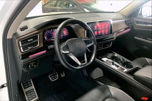 2024 Volkswagen Atlas 2.0T SEL Premium R-Line 4MOTION