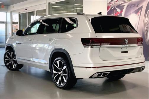 2024 Volkswagen Atlas 2.0T SEL Premium R-Line 4MOTION