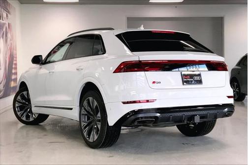 2025 Audi Q8 55 Premium Plus