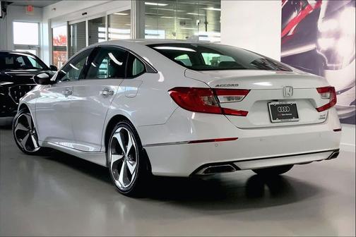 2020 Honda Accord Touring 2.0T