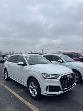 2022 Audi Q7 45 Premium