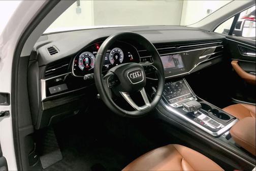 2022 Audi Q7 45 Premium