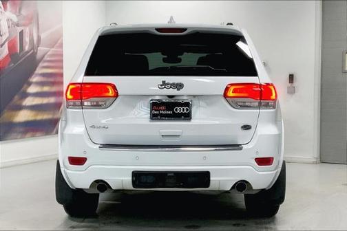 Photo 5 of 33 of 2017 Jeep Grand Cherokee Overland
