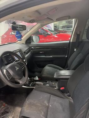 2020 Mitsubishi Outlander ES