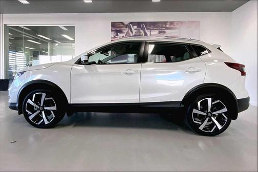 2022 Nissan Rogue Sport SL
