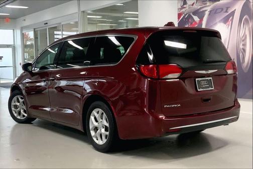 2019 Chrysler Pacifica Touring Plus