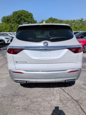 White Frost Tricoat 2023 Buick Enclave Essence AWD