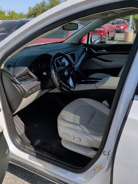White Frost Tricoat 2023 Buick Enclave Essence AWD