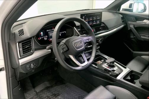 2025 Audi Q5 45 S line Premium