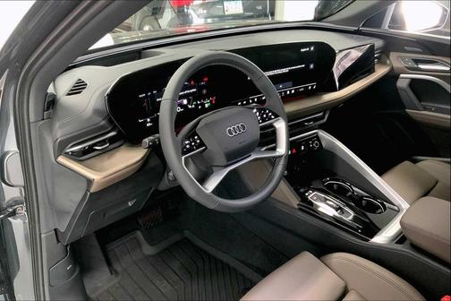 2025 Audi Q5 Premium Plus TFSI quattro S tronic