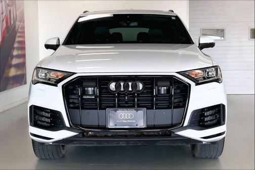 Glacier White Metallic 2023 Audi Q7 55 Premium Plus