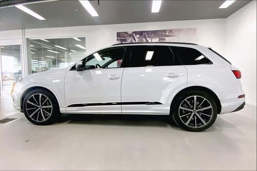 2020 Audi Q7 55 Prestige