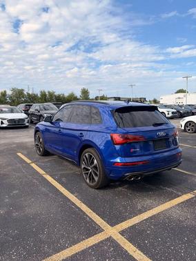 Ultra Blue Metallic 2023 Audi SQ5 3.0T Prestige