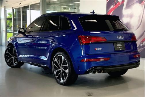 Ultra Blue Metallic 2023 Audi SQ5 3.0T Prestige