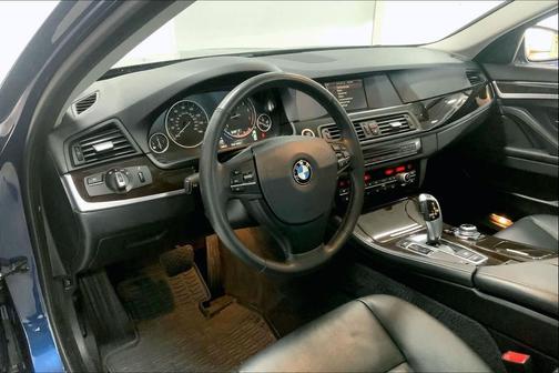 Deep Sea Blue Metallic 2013 BMW 528 xDrive