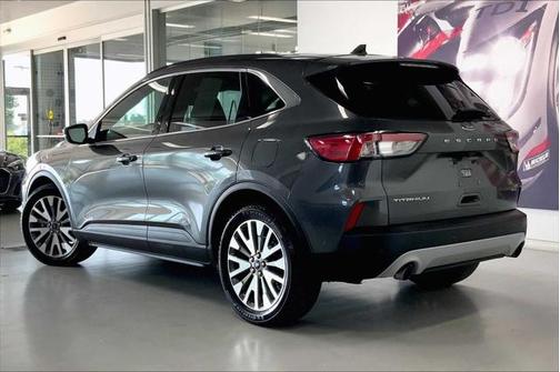 2020 Ford Escape Titanium