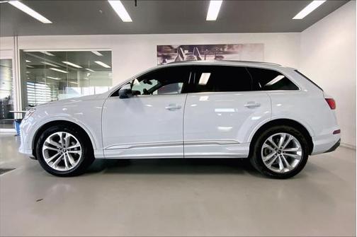2025 Audi Q7 55 Prestige
