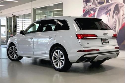 2025 Audi Q7 55 Prestige