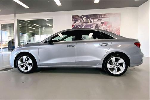 Florett Silver Metallic 2023 Audi A3 Premium