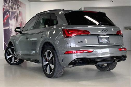 2024 Audi Q5 45 S line Prestige