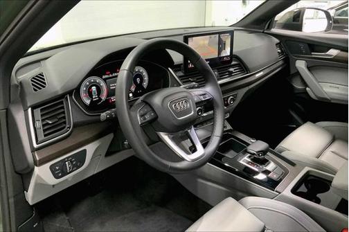 2024 Audi Q5 45 S line Premium Plus