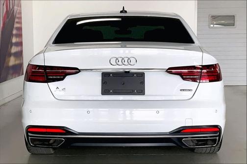 Glacier White Metallic 2023 Audi A4 45 S line Premium Plus