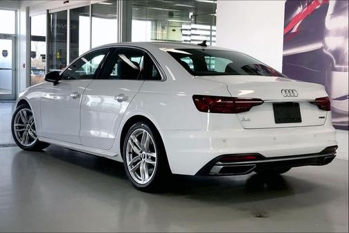 Ibis White 2022 Audi A4 45 S line Premium Plus