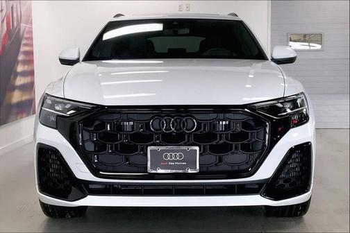 Glacier White Metallic 2026 Audi Q8 55 Prestige