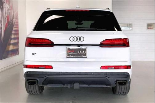 2025 Audi Q7 45 Premium Plus