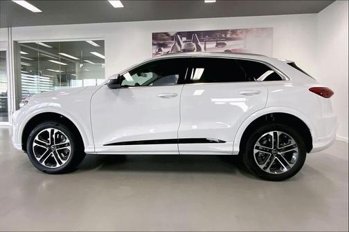 2025 Audi Q5 Premium TFSI quattro S tronic