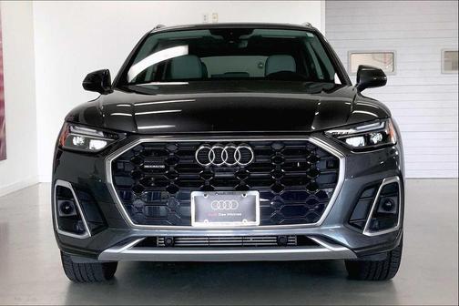 2022 Audi Q5 45 S line Premium Plus