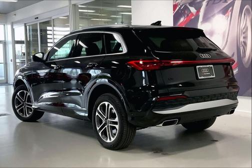 2025 Audi Q5 Premium Plus TFSI quattro S tronic