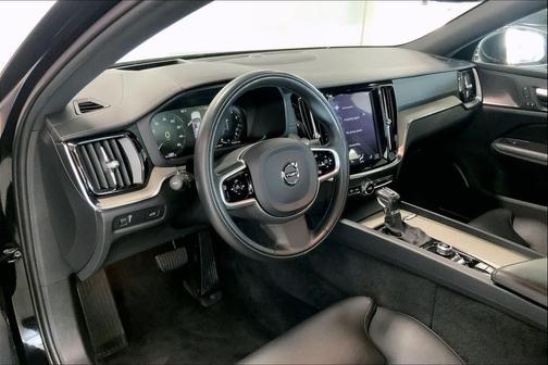 Black Stone 2020 Volvo S60 T5