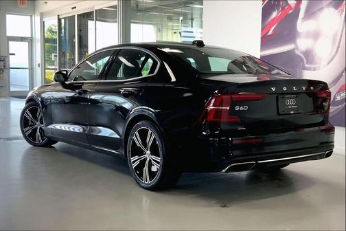 Black Stone 2020 Volvo S60 T5