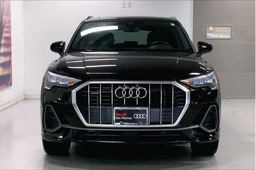 2022 Audi Q3 45 S line Premium