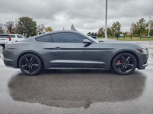 2016 Ford Mustang EcoBoost Premium