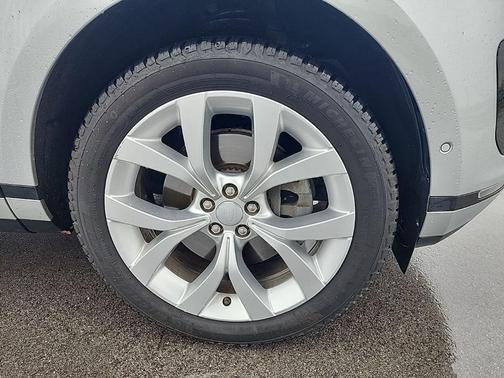 2020 Land Rover Range Rover Evoque SE