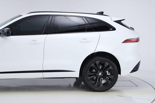 2025 Jaguar F-PACE P250 R-Dynamic S