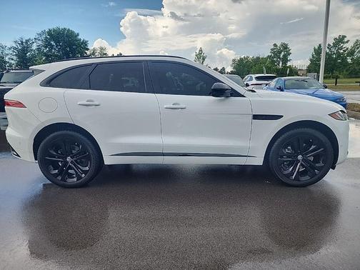2025 Jaguar F-PACE P250 R-Dynamic S