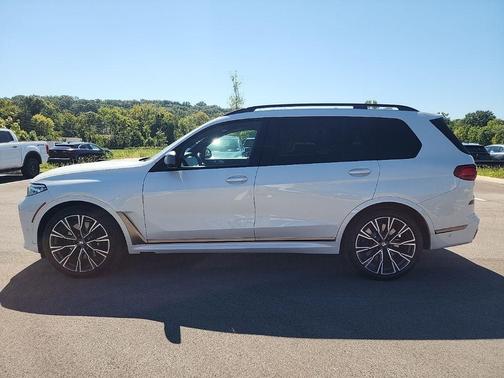 2020 BMW X7 M50i