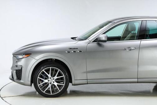 Grigio Metallic 2022 Maserati Levante Modena