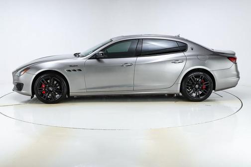 2022 Maserati Quattroporte Modena Q4