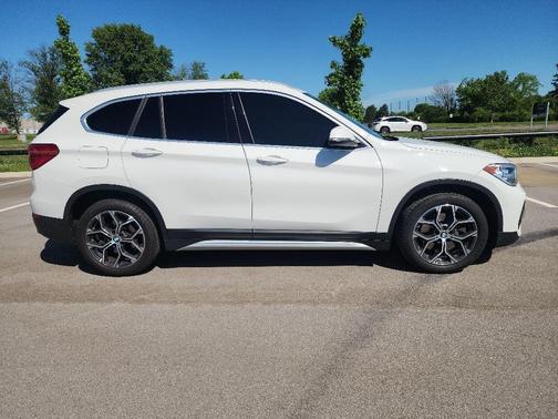 Alpine White 2021 BMW X1 sDrive28i