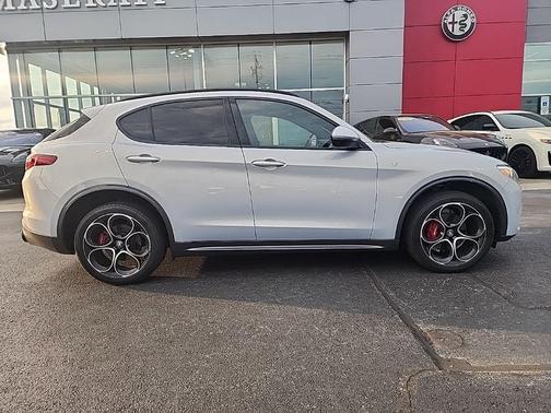 2023 Alfa Romeo Stelvio Ti