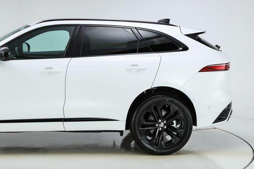 Fuji White 2026 Jaguar F-PACE P400 R-Dynamic S