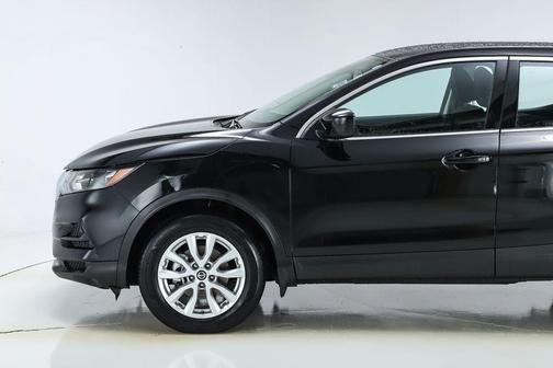 2022 Nissan Rogue Sport S